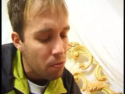 Bei der jungen Frau darf man auch das Arschloch ficken