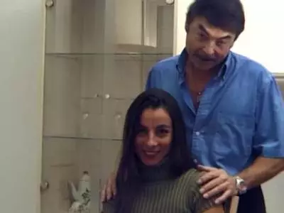 Brünette Latina genießt den Hardcore Fick